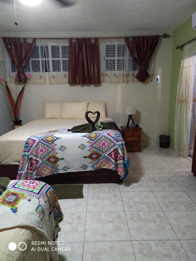 Pensión Palapas De Punta Allen