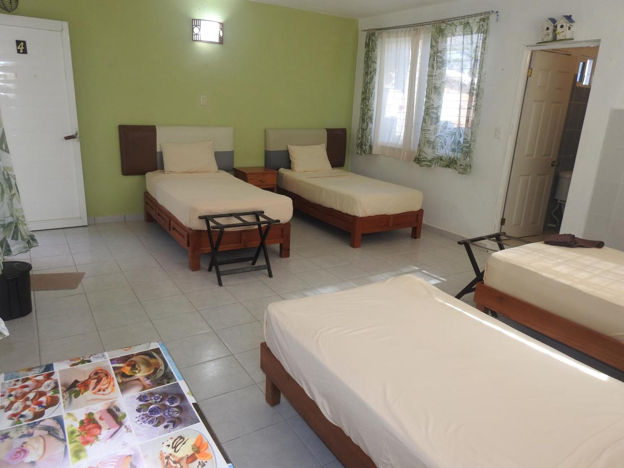 Palapas De Guest house