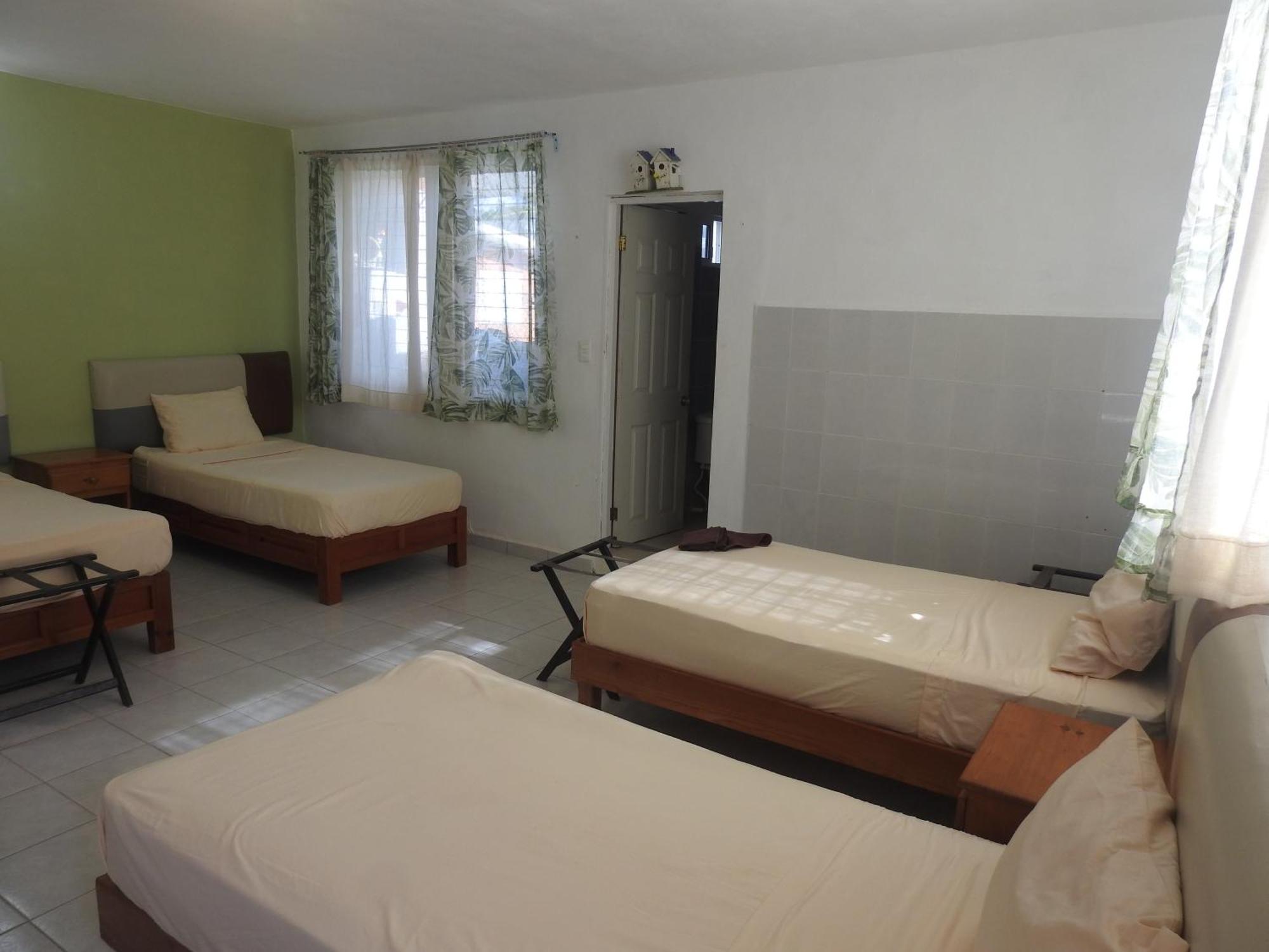 Guest house Palapas De *